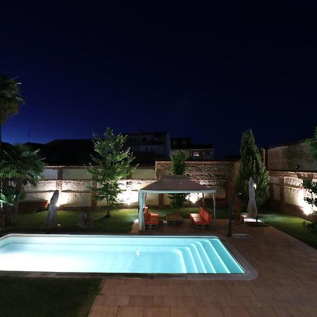 Villa Almudena Nava de la Asuncion Exterior foto